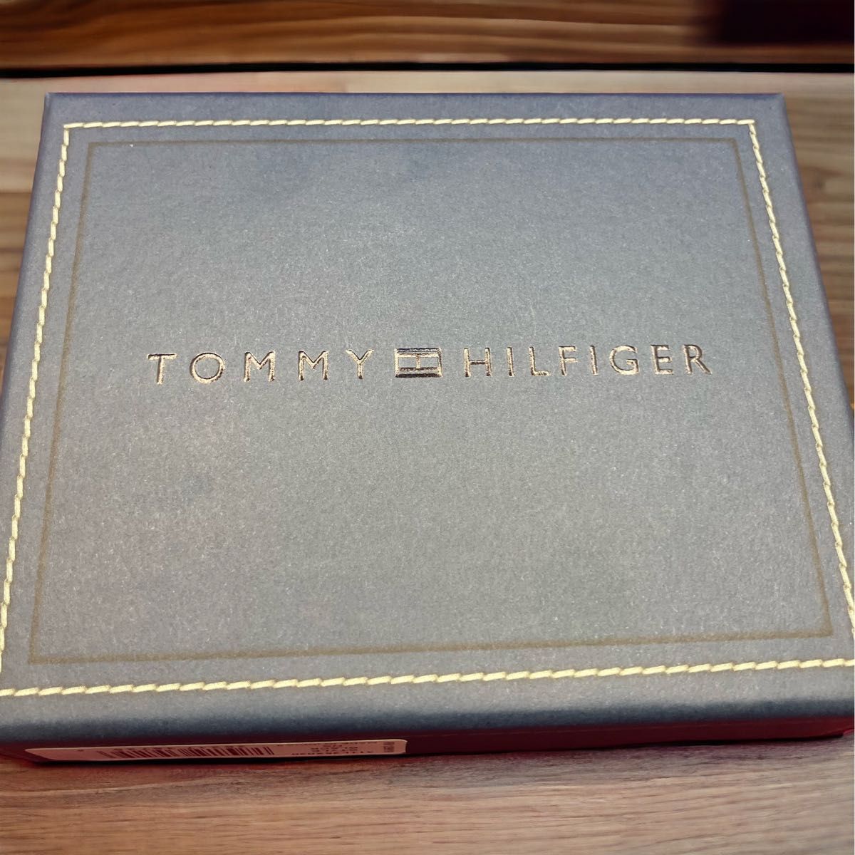 【新品未使用】トミーヒルフィガー 二つ折り財布 OXFORD 31tl25x ブラック