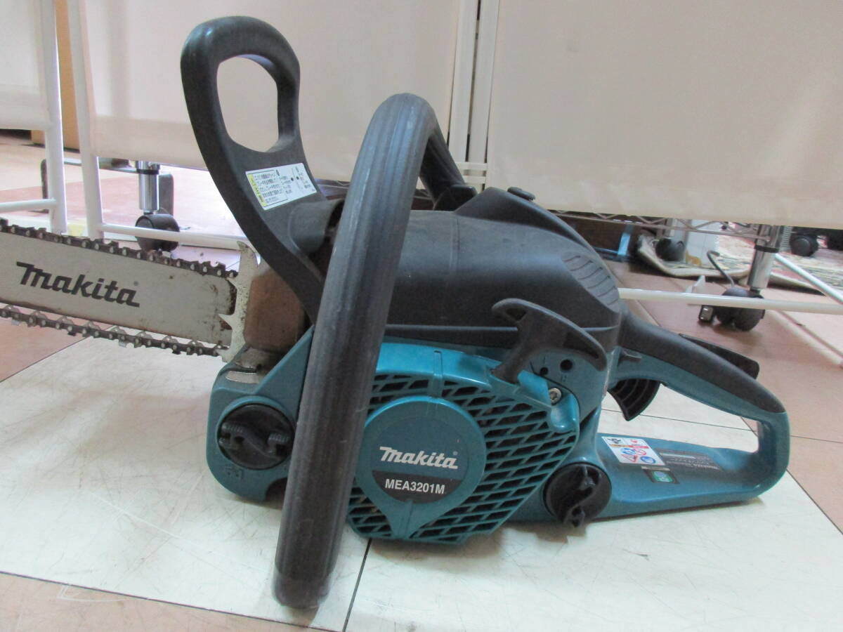 T3-47　makita(マキタ)　エンジンチェンソー 【MEA3201M】 チェーンソー　電動工具_画像2