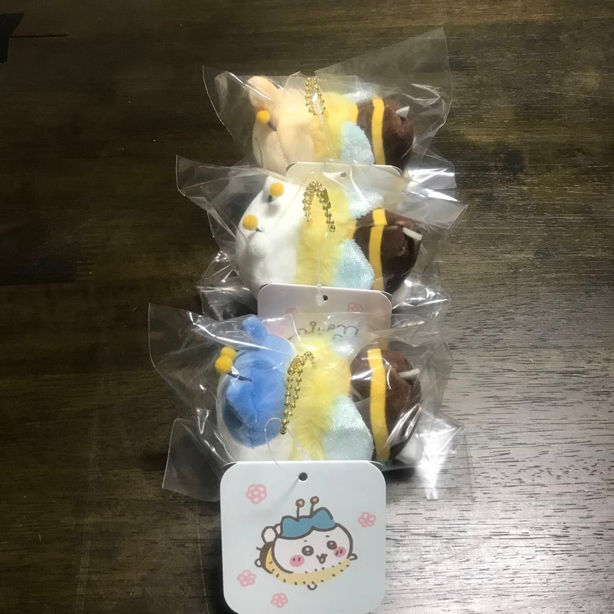 ちいかわ ハチさんマスコット コンプ3点セット 未開封新品です ちいかわ ハチさんマスコット コンプ3点セット 未開封新品です