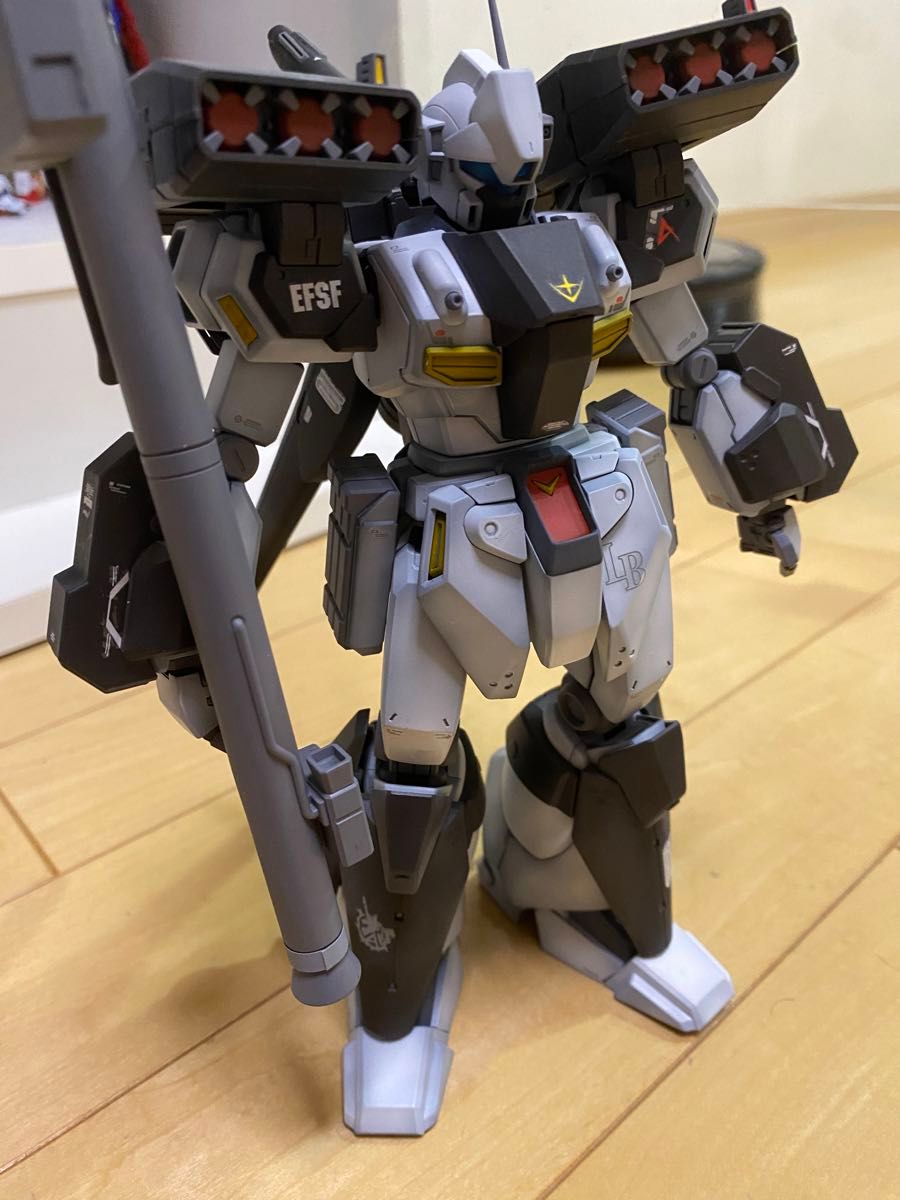 ガンプラ マスターグレード 塗装済み完成品　スタークジェガン バンダイ 機動戦士ガンダム