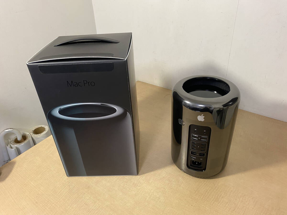 【45】Apple Mac Pro Late 2013 Xeon E5-1620 v2 3.7GHz/16GB/SSD512GB/macOS Monterey/化粧箱付きの画像5