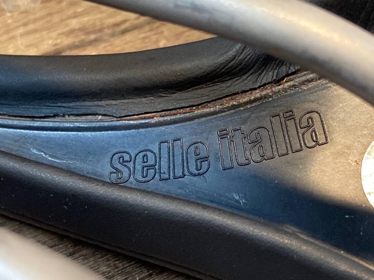 HU554 セライタリア SELLE ITALIA SLR MAX サドル 黒 Ti316レールの画像6