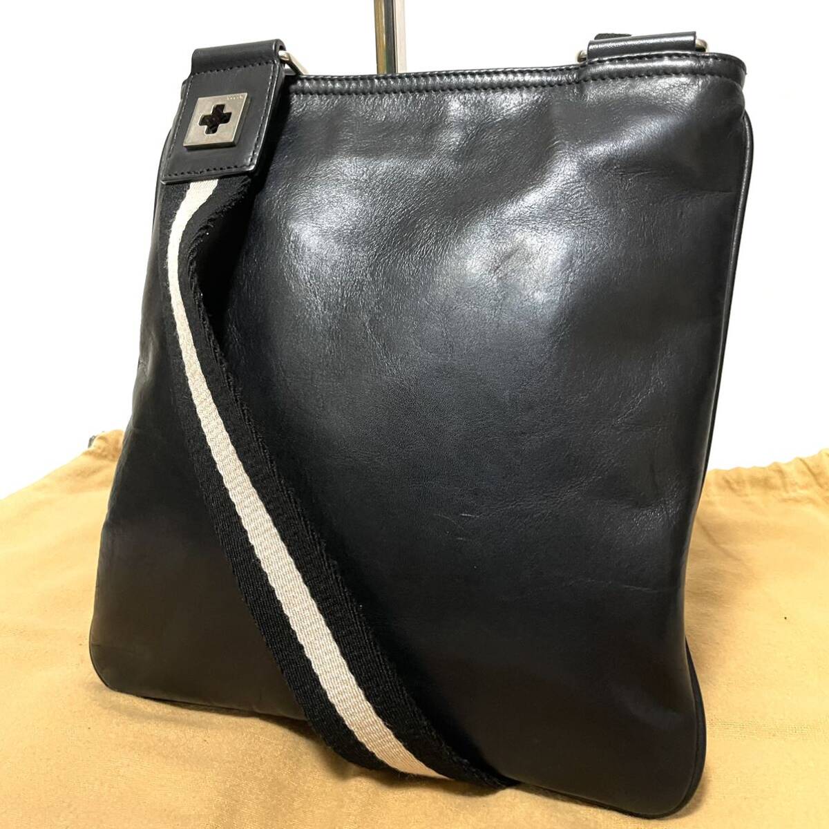 1円【美品】BALLY バリー ショルダーバッグ ポシェット サコッシュ 斜め掛け可 クロスボディ トレスポ ビジネス メンズ レザー ブラック 黒_画像1