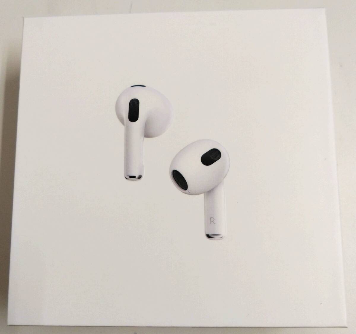 #26509 ★☆新品未開封★Apple Airpods 第3世代 MME73J/A ☆★の画像1