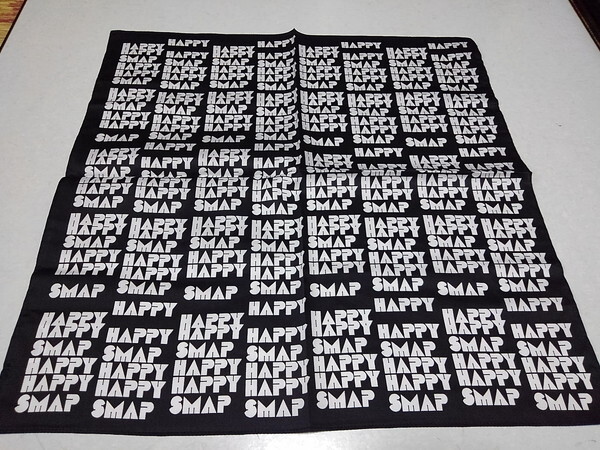 ●　スマップ　HAPPY HAPPY　【　ハンカチ　バンダナ ♪新品　】　SMAP_画像2