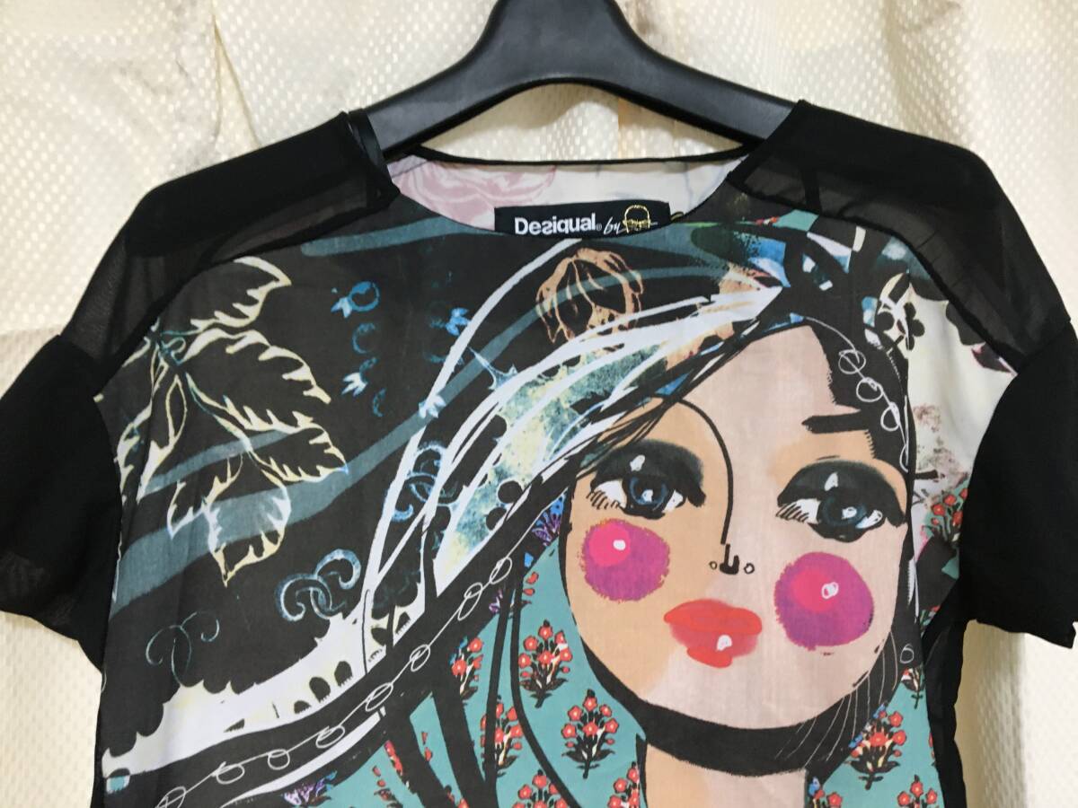 美品！Desigual デジグアル 総柄Tシャツ レディースXS ポリエステル 送料スマートレター180円の画像4