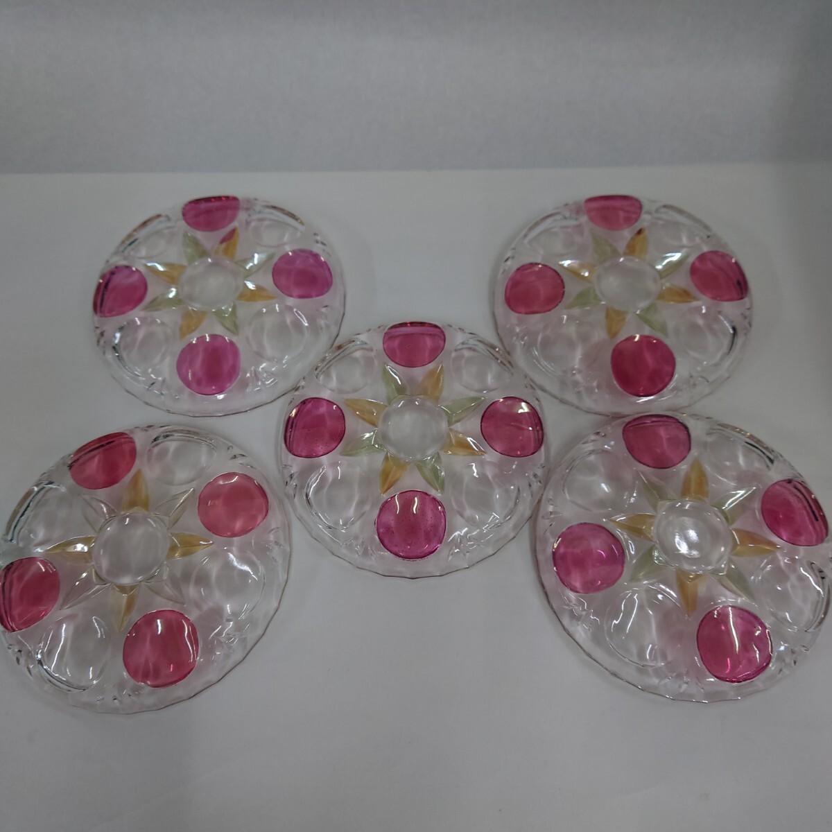送料無料 レトロ フルーツ皿 ガラス 5枚セット ピンク ゴールド グリーン 可愛い ガラスプレート アンティーク の画像4