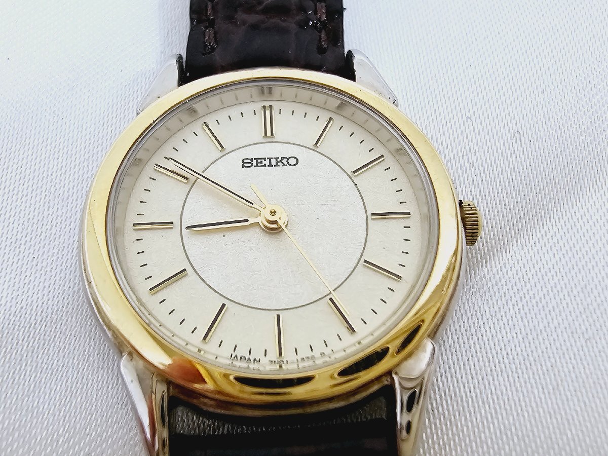 SEIKO 7N01-6880 セイコー クオーツ 腕時計_画像1