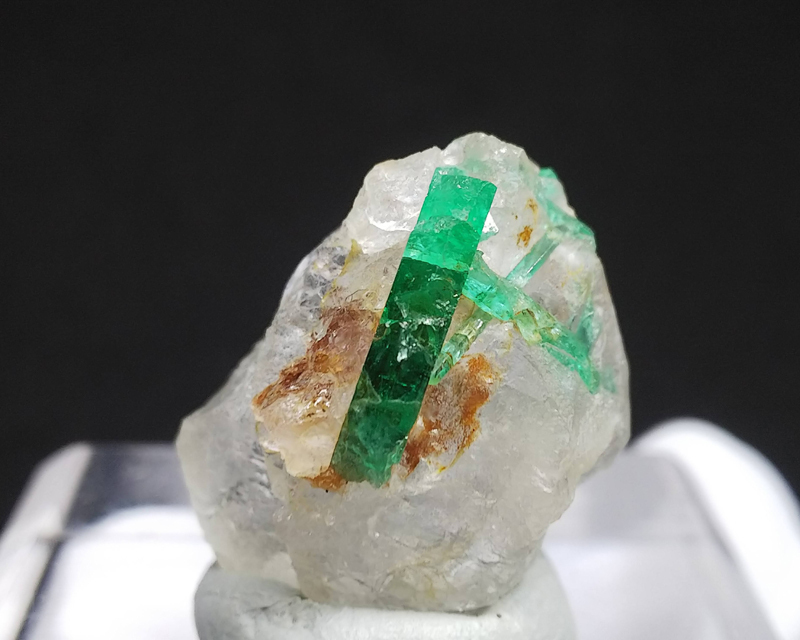 宝石質含む エメラルド on クォーツ クラスター 緑柱石 水晶 結晶 原石 標本 アフガニスタン産 約26ct 10_画像8
