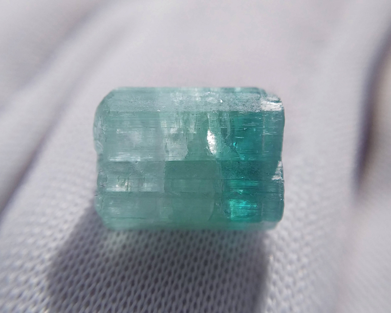 ブルーグリーン×カラーレス バイカラー トルマリン 電気石 標本 結晶 原石 約4.10ct アフガニスタン・Peach鉱山産 13の画像3