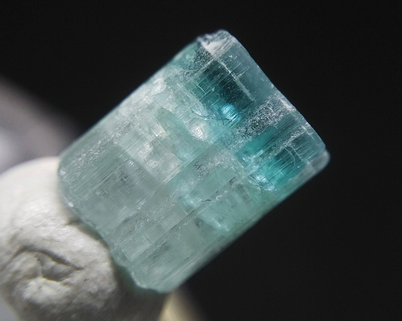 ブルーグリーン×カラーレス バイカラー トルマリン 電気石 標本 結晶 原石 約4.10ct アフガニスタン・Peach鉱山産 13の画像6