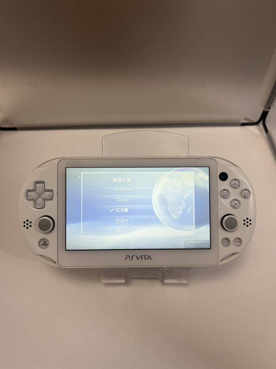 PlayStation Vita（PS Vita）本体+ソフト4点+メモリーカード64GBセットの画像4