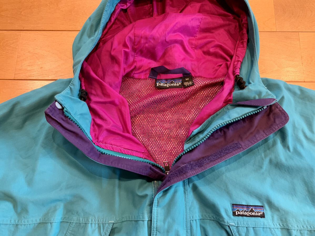 美中古品 ビンテージ Patagonia ストームジャケット 初期 サイズM ターコイズ+ピンク マウンテンパーカー の画像3