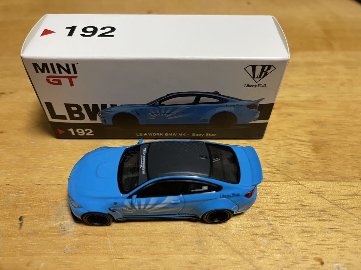 MINI GT リバティーウォーク BMW M4 LHD ベビーブルーの画像1