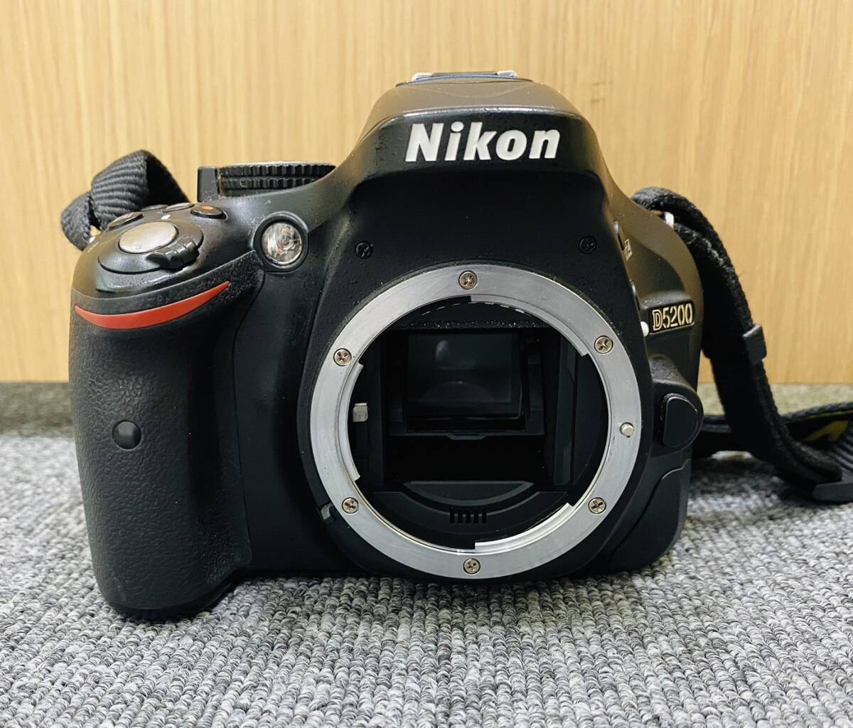 【BEF 4775】1円スタート Nikon ニコン デジタルカメラ 一眼レフ D5200 ブラック ボディ レンズ 3点 カメラ 現状品_画像1