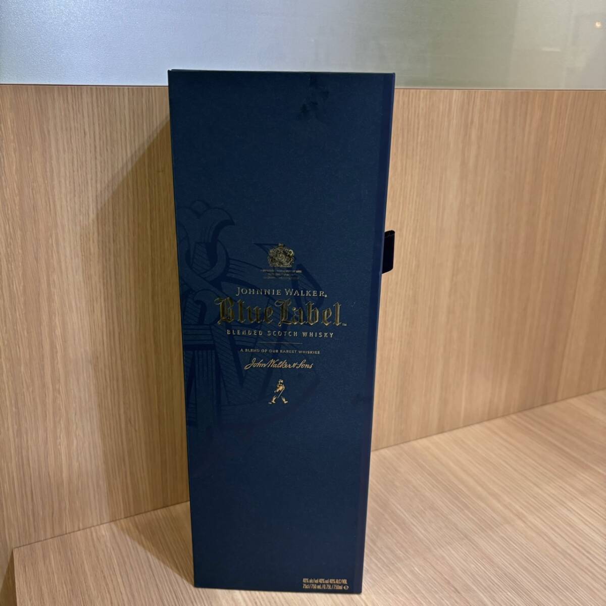 【APS 8781】1円～ スコッチ ウィスキー ジョニーウォーカー Johnnie Walker 1820 750ml 43度 ブルーラベル 箱あり 洋酒 未開栓 現状品の画像1