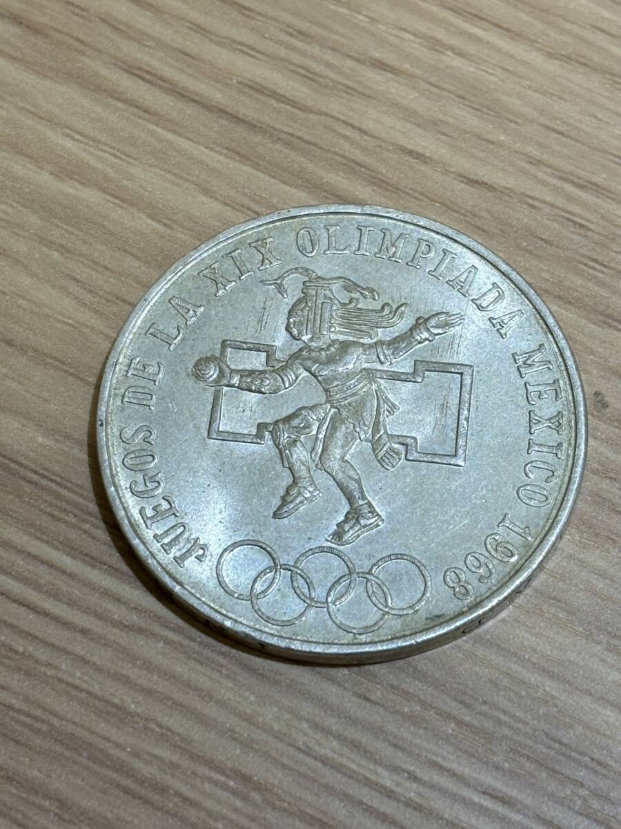 【APS 8563】1円～ 1968年 メキシコ オリンピック 25ペソ 銀貨 重量 約22.5g 記念硬貨 外国硬貨 現状品の画像2