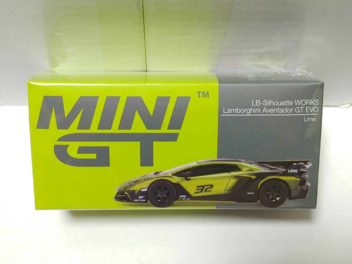 MINI GT 1/64 LB シルエット ワークス ランボルギーニ アヴェンタドール GT EVO ライム 左ハンドル MGT00605の画像1