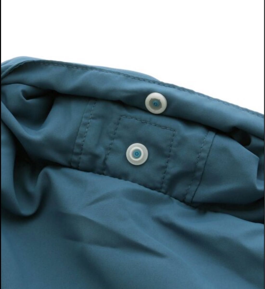 BREEZE ジャケット ナイロンジャケット 「フードがしまえる」ウィンドブレーカー_撥水加工 ブルー　110cm 新品未使用