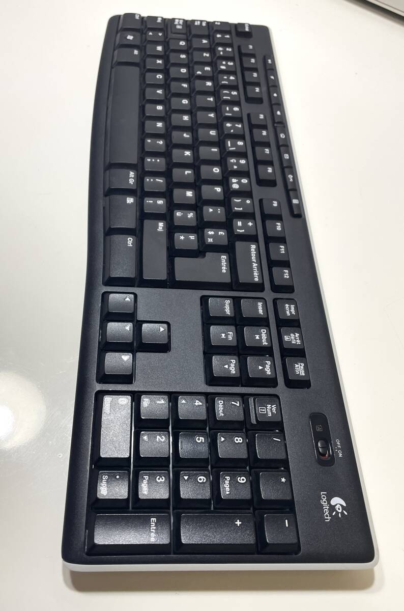  即決 珍しい フランス語キーボード Logitech K270 ワイヤレスキーボード 動作確認済 French keyboard ロジテック_画像1