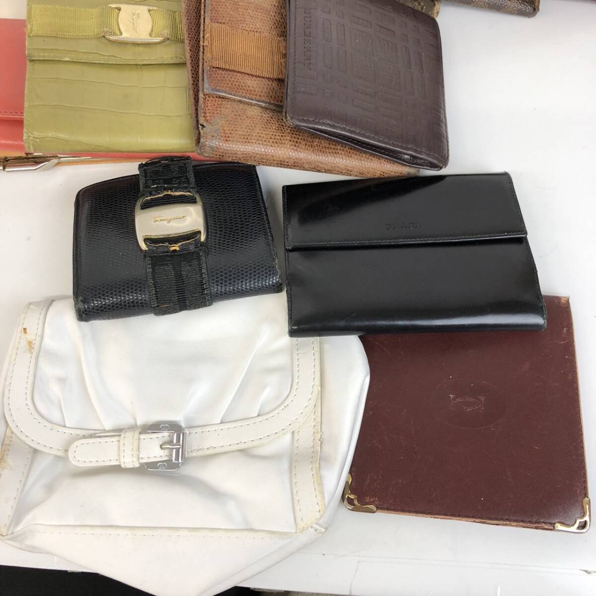 1円 まとめ売り LOUIS VUITTON GUCCI BURBERRY ルイヴィトン グッチ バーバリー 等 財布 小物 27点 大量 セット ブランド ②_画像4