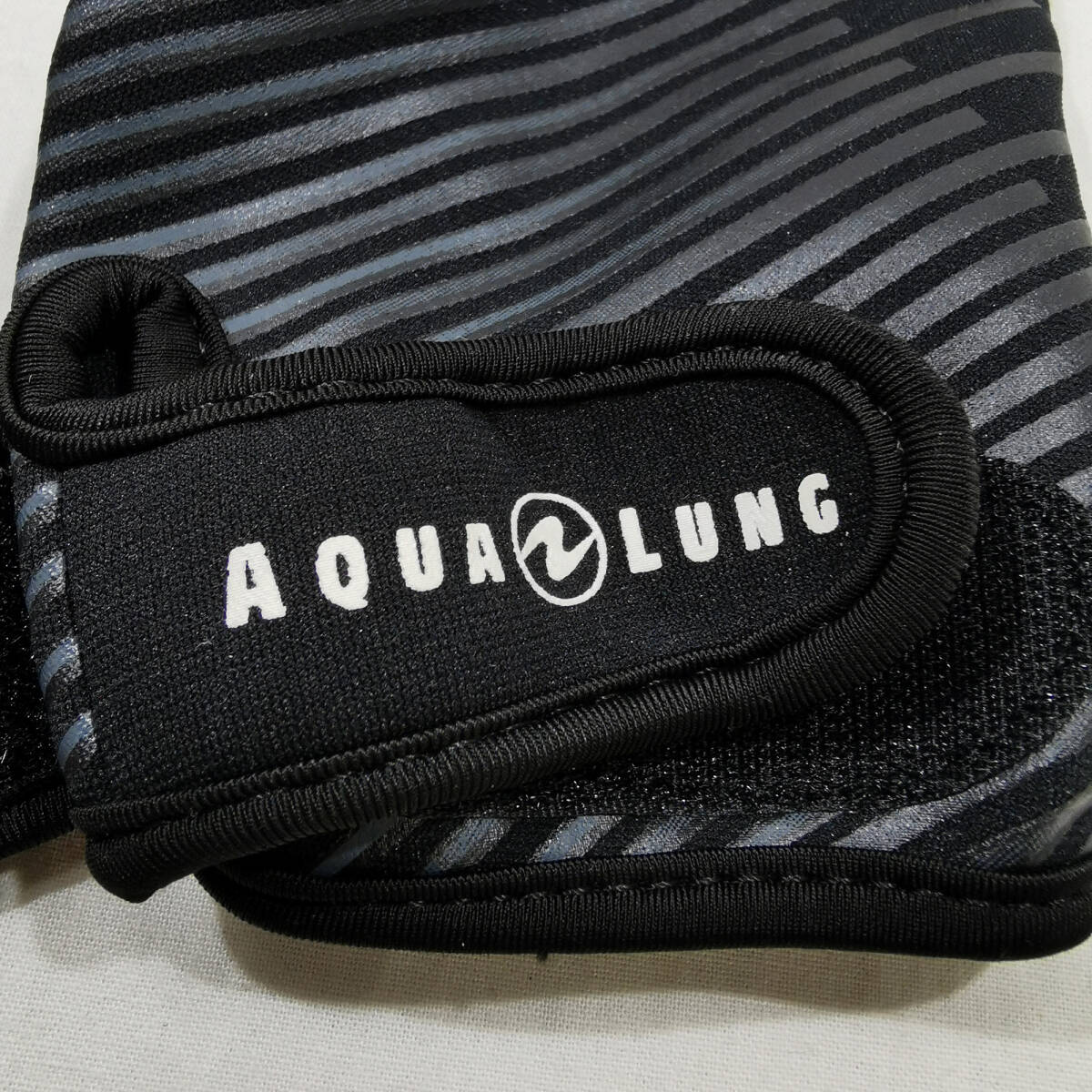  акваланг AQUA LUNG дайвинг перчатка M черный 