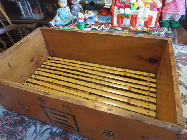古民具　行商道具を入れる木箱　６０×３６×３８㎝　道具入れ　骨董　３段　_画像9