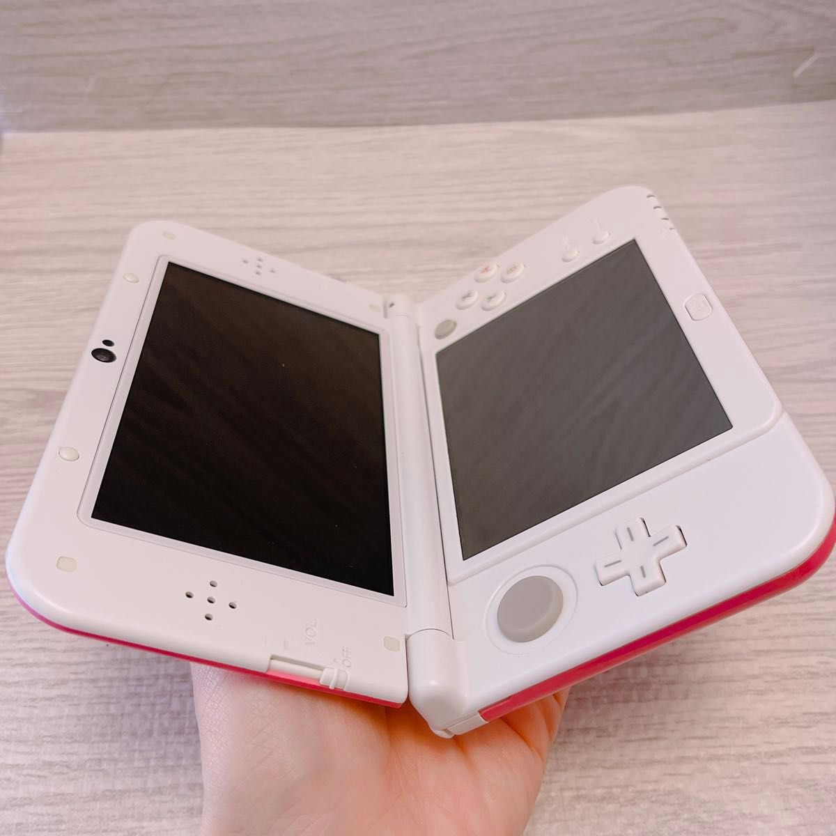 美品★Newニンテンドー3DS LL ピンクホワイト