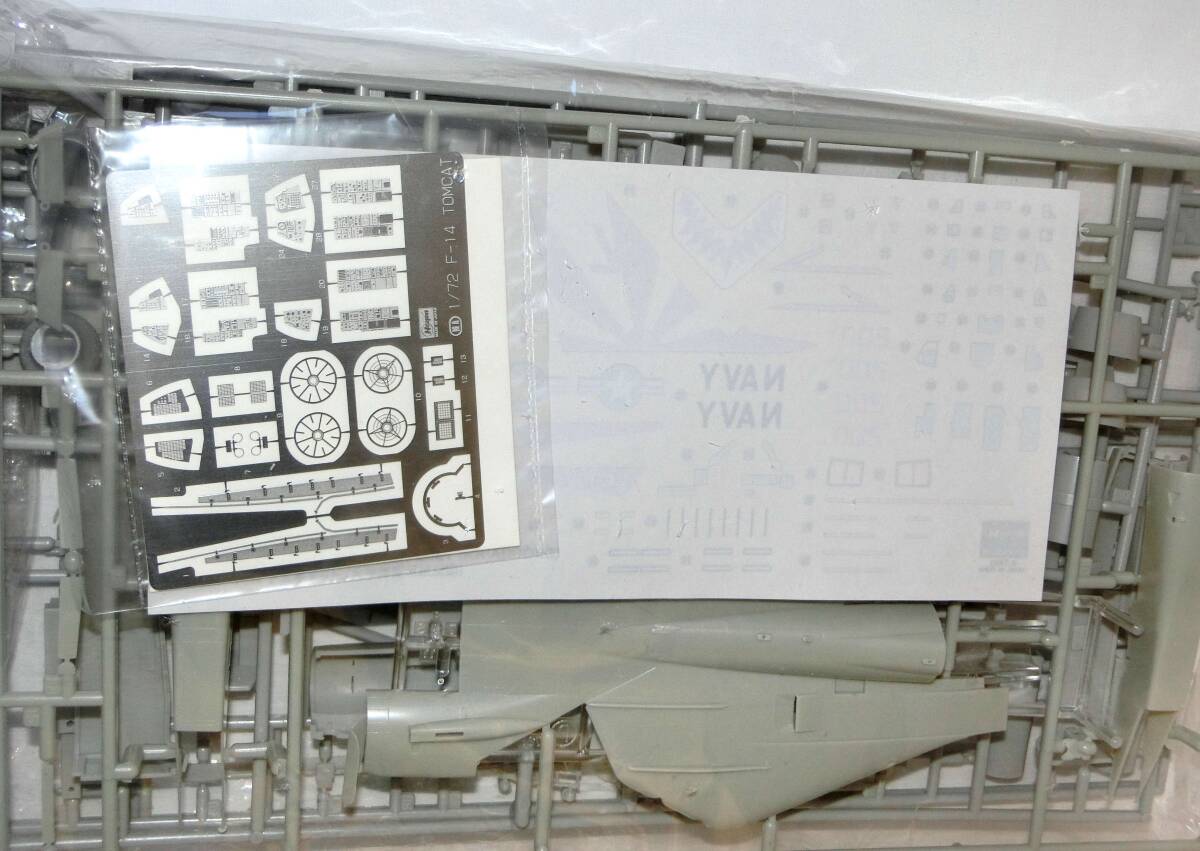 ハセガワ　F-14 トムキャット　1／72 プラモデル、ハイテクデカール、パーツ未開封_画像7