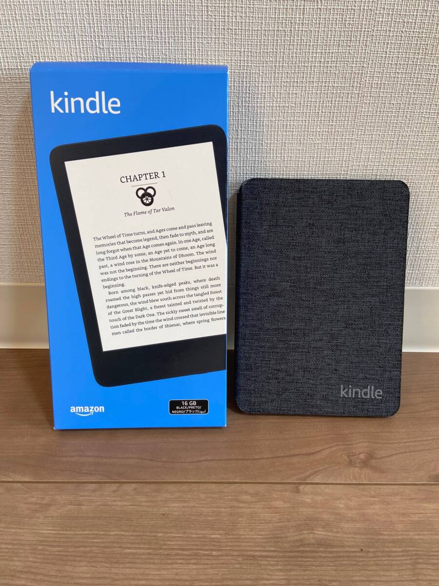 【極美品】Amazon Kindle (16GB) 6インチディスプレイ 電子書籍リーダー ブラック 広告なし 純正カバー 保護フィルム装着済み