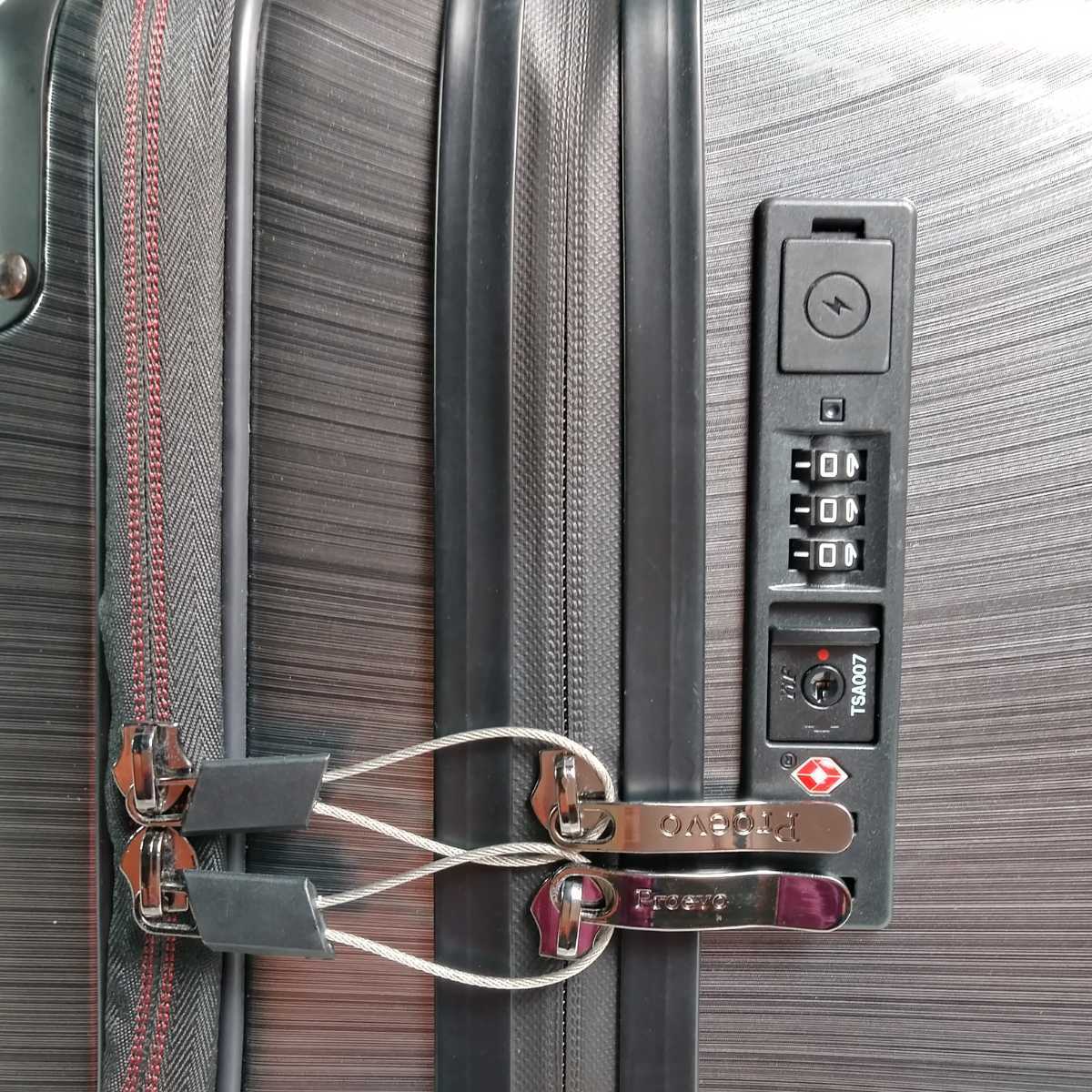 ス68 Sサイズ 横型 フロントオープン スーツケース 機内持ち込み 止水ファスナー USB カップホルダー スクラッチガンメタの画像3