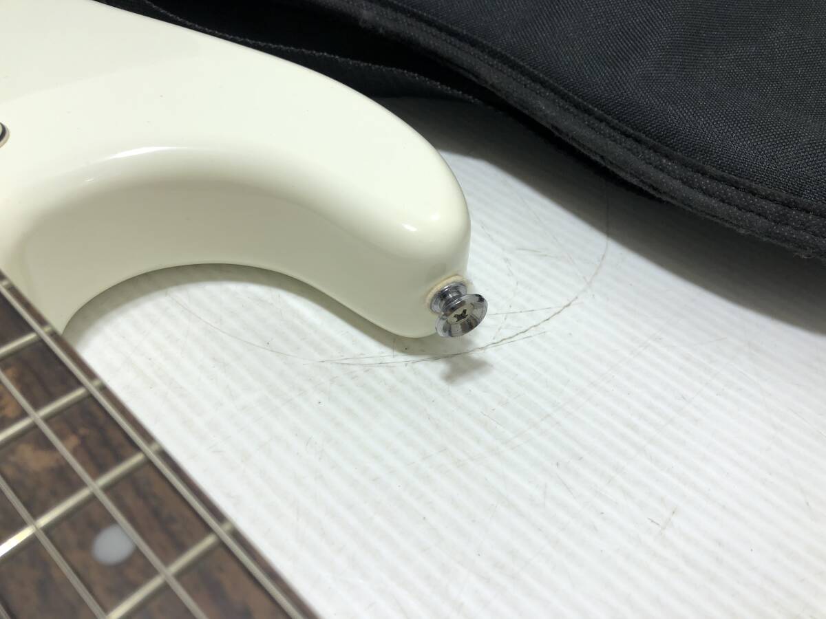 6054◆Squier by Fender　スクワイヤー　STRATOCASTER　ストラトキャスター エレキギター　LEVYS製　ケース付【写真追加有】_画像7