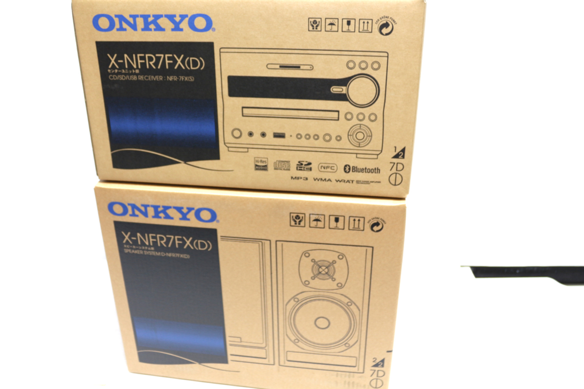 * almost unused *2019 year / written guarantee attaching .ONKYO X-NFR7FX(D) CD/SD/USB high-res correspondence * new goods . close 