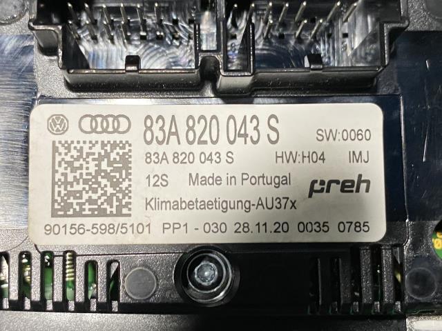 アウディ A1 3BA-GBDKL A/Cスイッチパネル LZ3M 83A820043S_画像3
