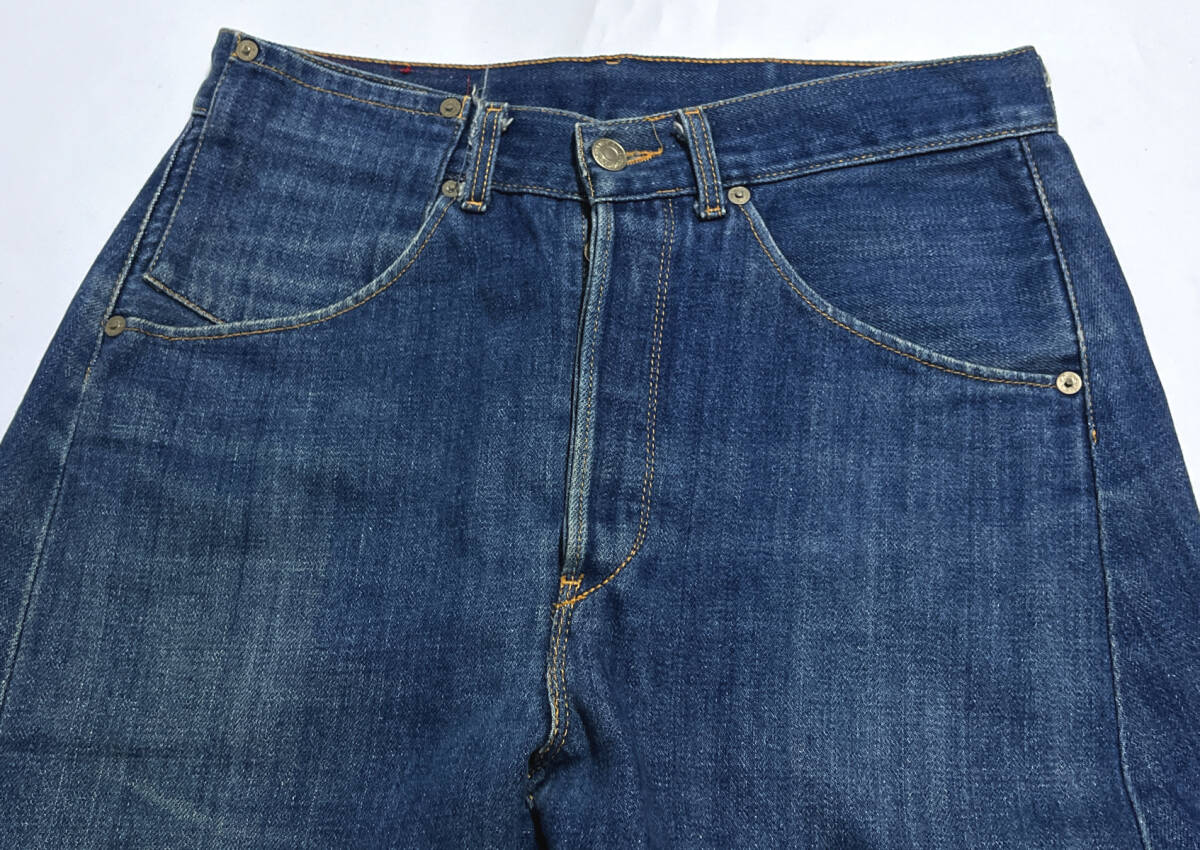 チュニジア製 LEVI'S RED 1st standard 立体裁断 デニム パンツ W30 ヴィンテージ リーバイス レッド スタンダード アーカイブ_画像3