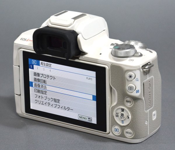 ★元箱付！CANON キャノン EOS Kiss M EF-M 15-45mm IS STM レンズキット ミラーレス デジタル一眼レフカメラ 美品！★の画像3