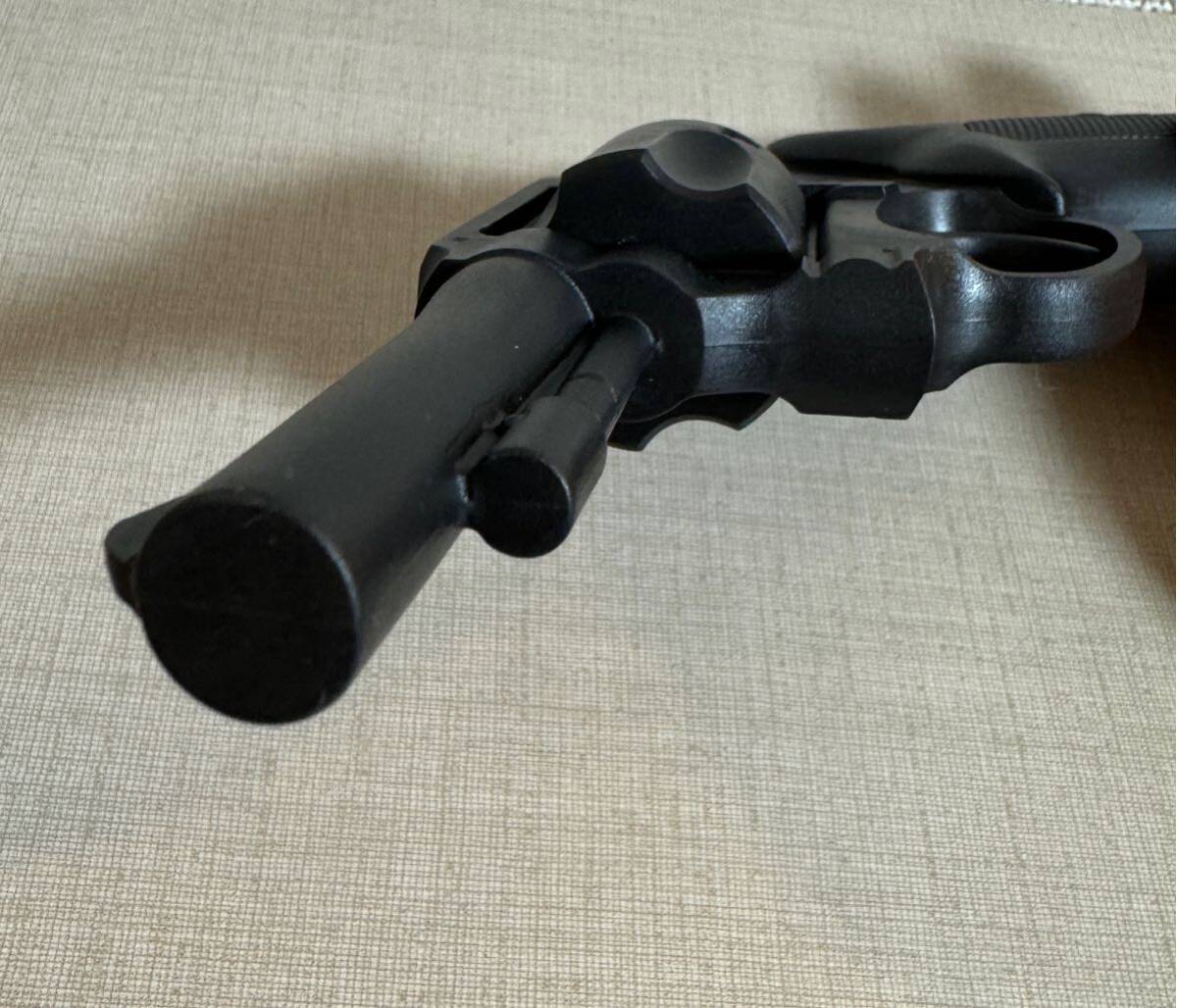 日本警察 ニューナンブ M60 硬質ゴム製拳銃 玩具 拳銃吊り紐付き Key： おもちゃの拳銃 ダミー拳銃 南部 の画像3