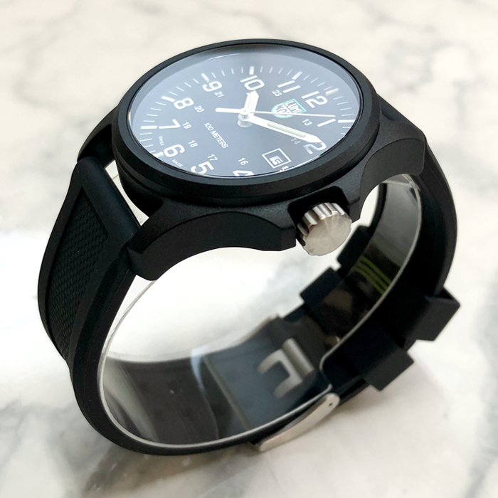 ルミノックス 腕時計 メンズ LUMINOX グリーンロゴ X2.2401 時計 Patagonia Carbonox ブラック 44mm 日本未発売モデル レア_画像3