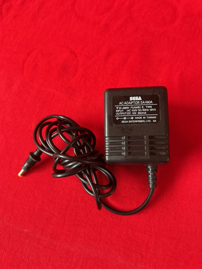 　SEGA ACアダプタ SA-190A 10V 850mA　動作品_画像1