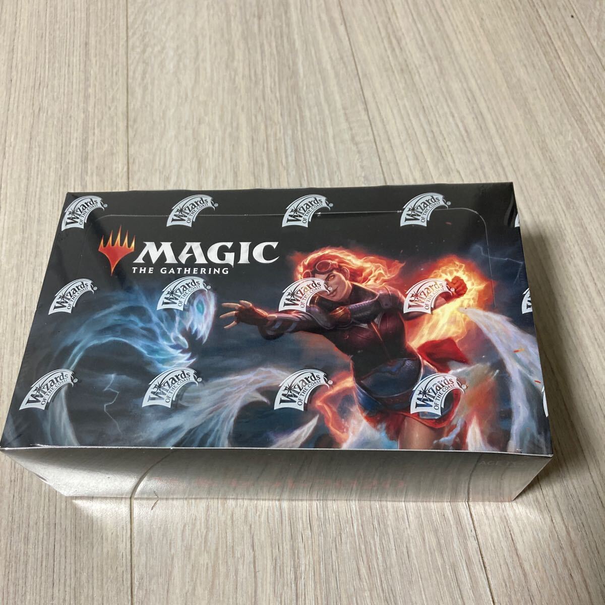 MTG 基本セット2020 ブースターBOX コンビニ限定仕切り板付きの画像2