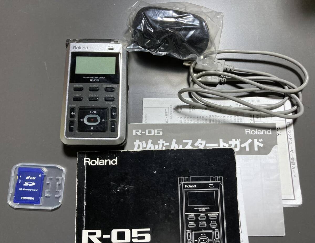 Roland R-05 PCM レコーダー WAVE/MP3 RECORDER ポータブルレコーダー ボイスレコーダー ICレコーダー ローランド