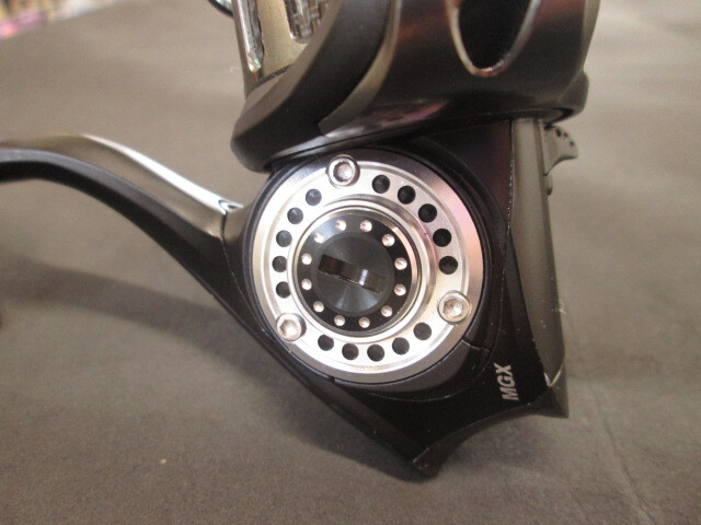 アブガルシア Abugarcia レボ MGX 2500S REVO スピニングリール 中古の画像4