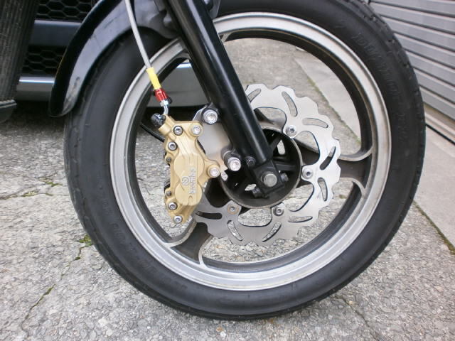 [ Eliminator 250LX*SE ] Ducati M400IE front right side diversion Brembo made 4 pot caliper + original work adaptor secondhand goods!