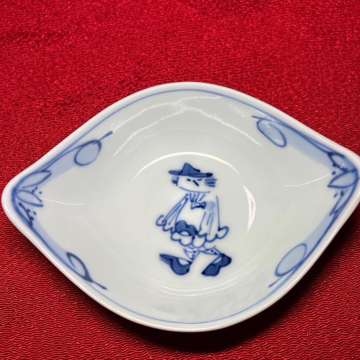 有田焼 青花 しん窯 絵変舟型小鉢揃 楕円型小鉢5客セット|Yahoo 有田焼 青花 しん窯 絵変舟型小鉢揃 楕円型小鉢5客セット|Yahoo