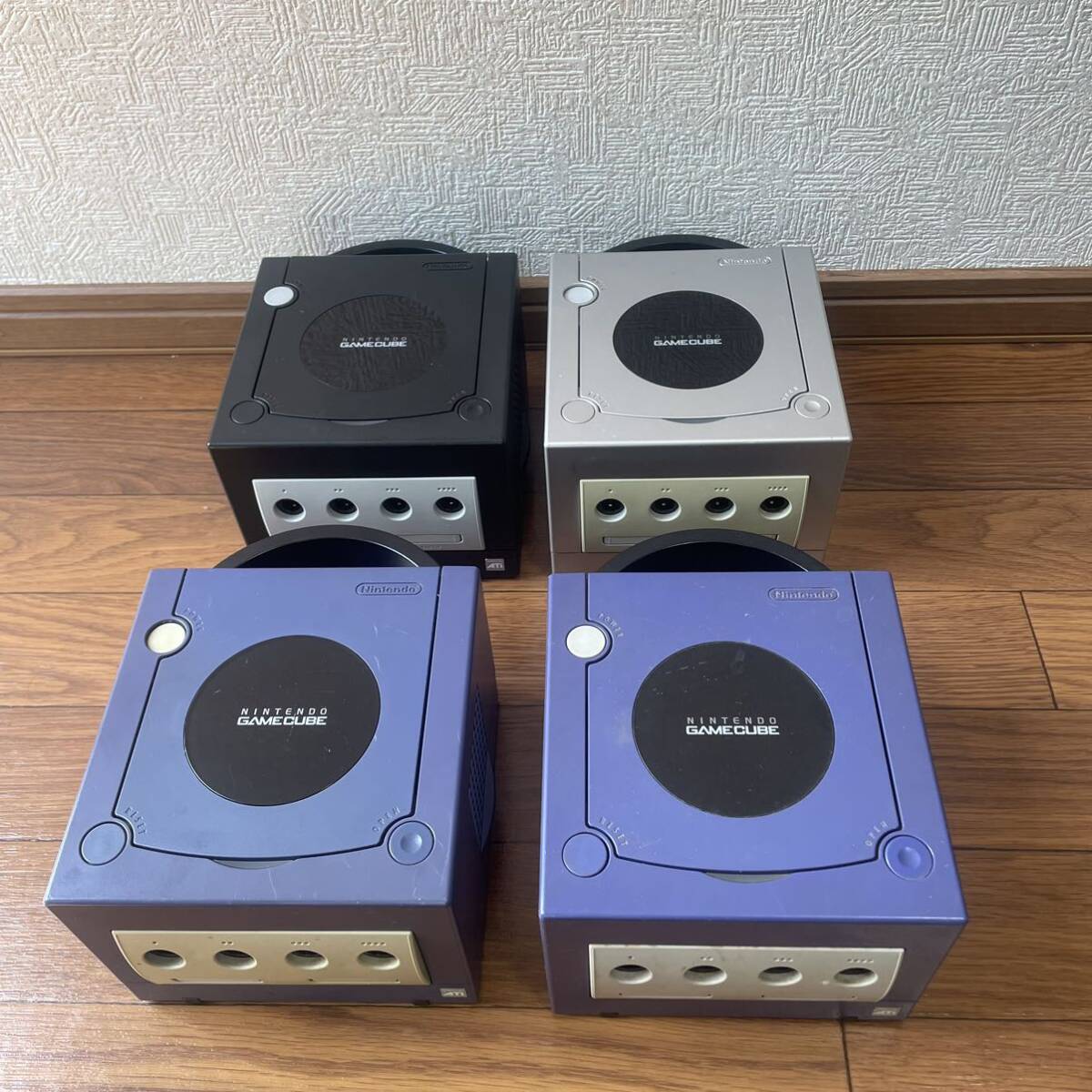 * junk * Game Cube body only 4 pcs 