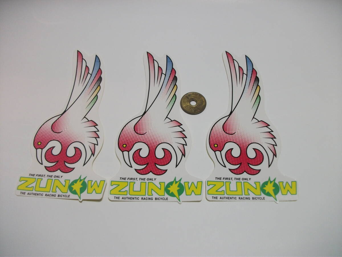  送料無料：ZUNOW ハミングバード＆ ロゴステッカー 3枚1set(３枚１組）_5円玉とのサイズ対比