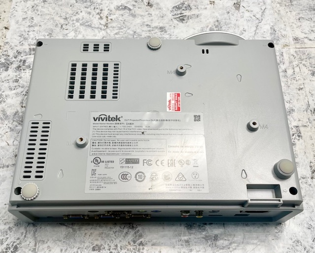 T3849 VIVItek/ヴィヴィテック DLPプロジェクター DX831 ランプ使用時間140/1 バッグ・リモコン付きの画像8