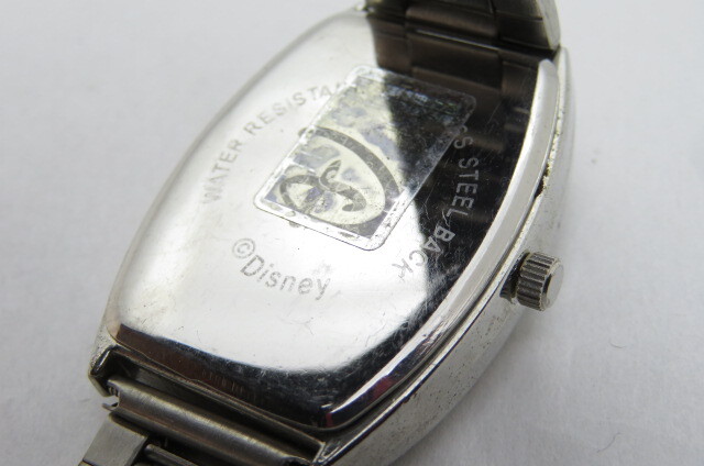 1円～【電池切れ】デイズニー シャドウ ミッキー トノー型 クオーツ 腕時計 文字盤ブラック シルバー 2-12-26 の画像6