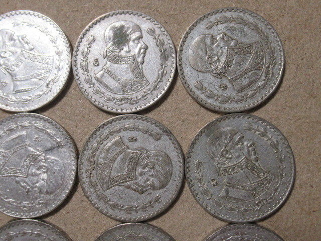 メキシコ　低品位　銀貨２３枚とオリンピック１枚１枚_画像3