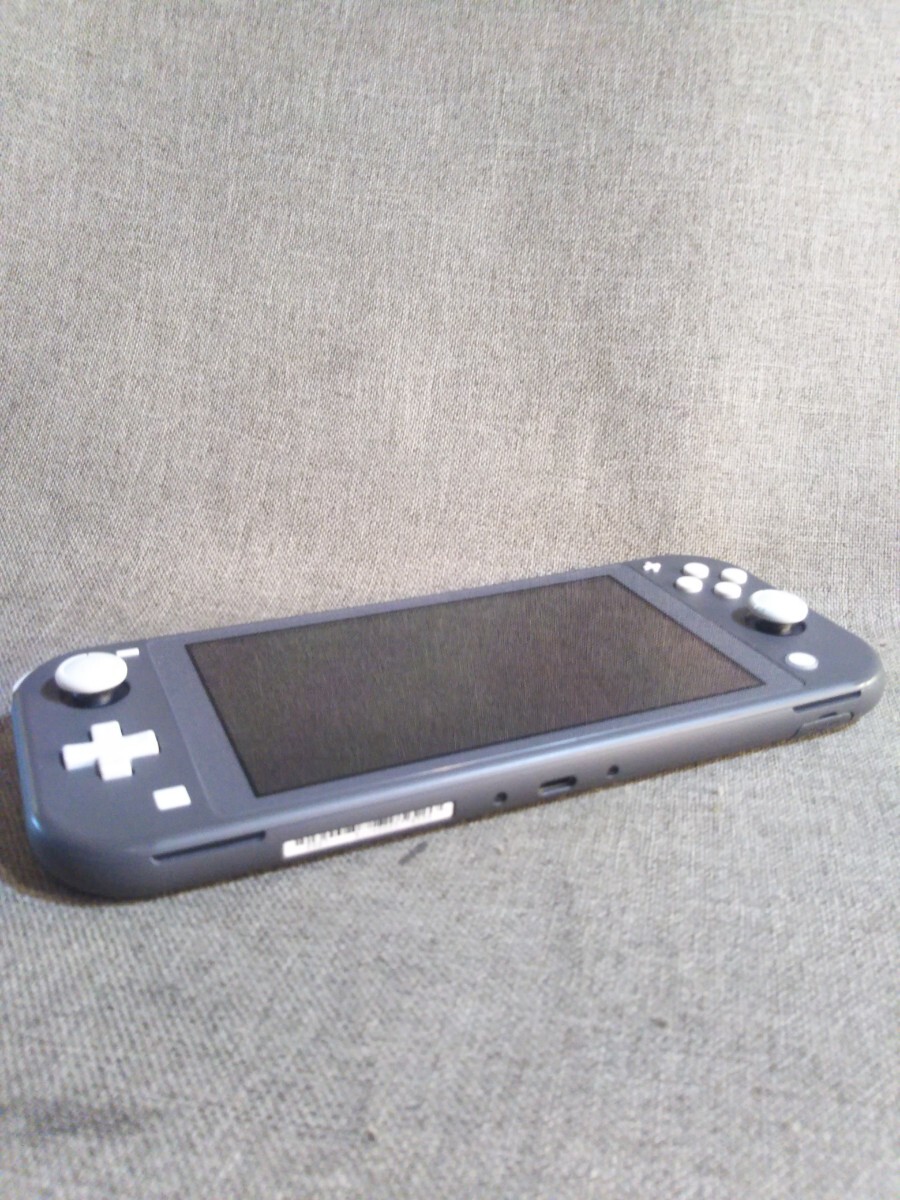 Nintendo Switch 任天堂 ニンテンドー スイッチHDH-001 グレー 本体のみ 通電確認 現状品 の画像8